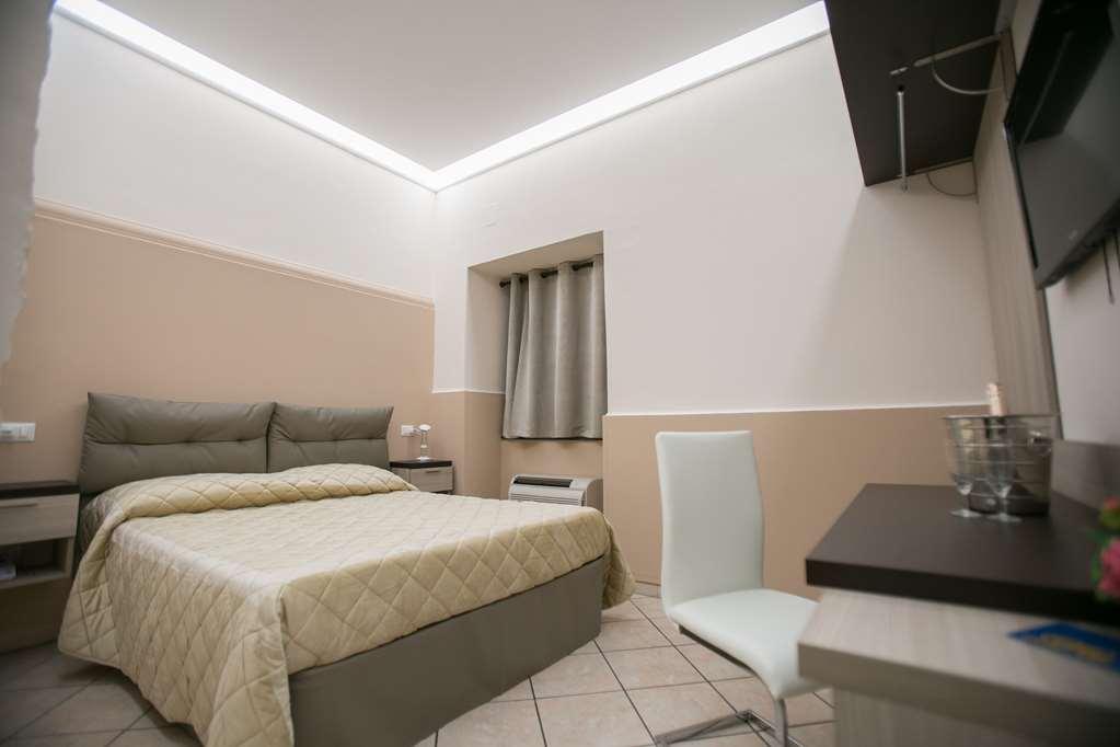 Hotel La Fenice Boscoreale Δωμάτιο φωτογραφία